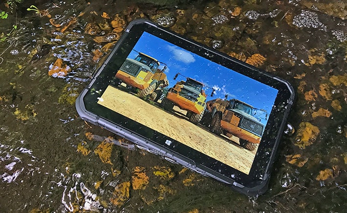 MJC-100 Rugged Windows Tablet in Water