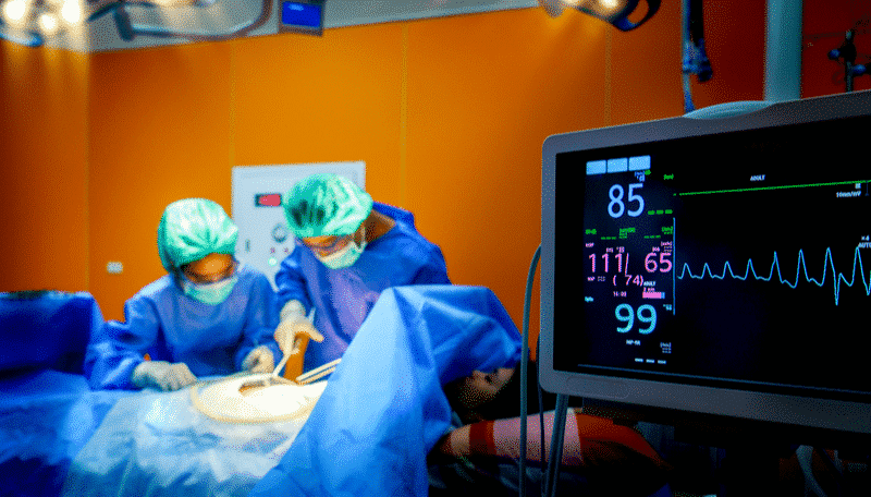 Medical panel PC used in an operating room